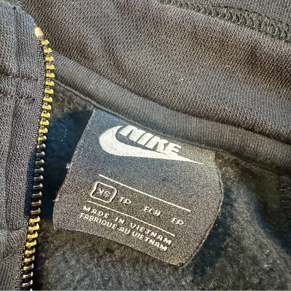 Nike Sportswear ‘Funnel-Neck 1/2 Zip Sweater’ in Black & Gold Size XS - Picture 6 of 16